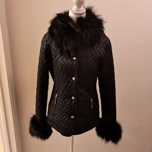 St. John Coat Women's Medium M Black Quilted Designer Fox Fur Luxury Statement